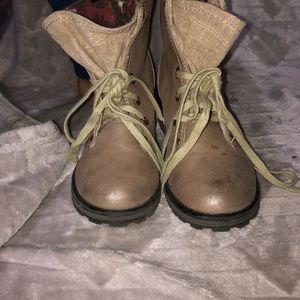 Roxy Tan Booties Size 7 1/2inches